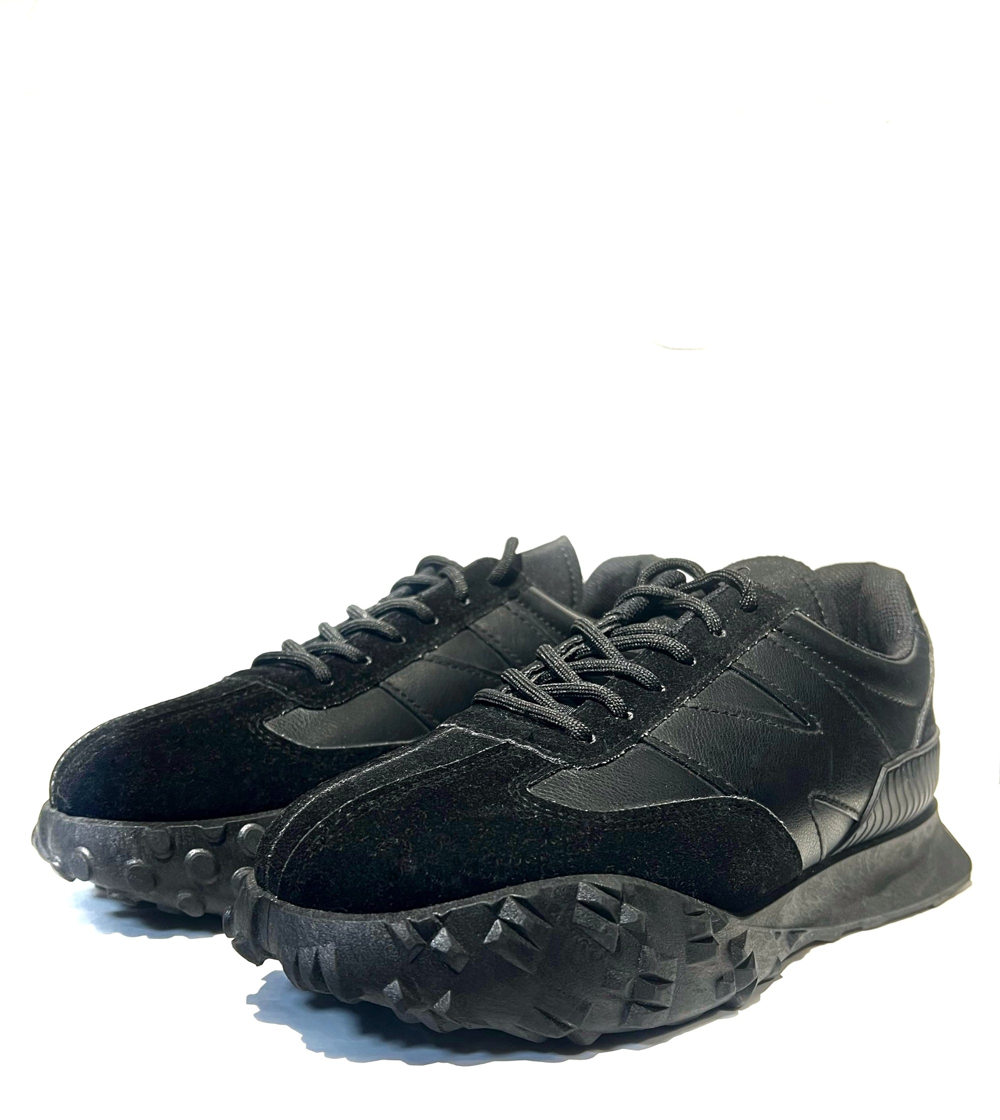 ESSENTIAL MID-TOP