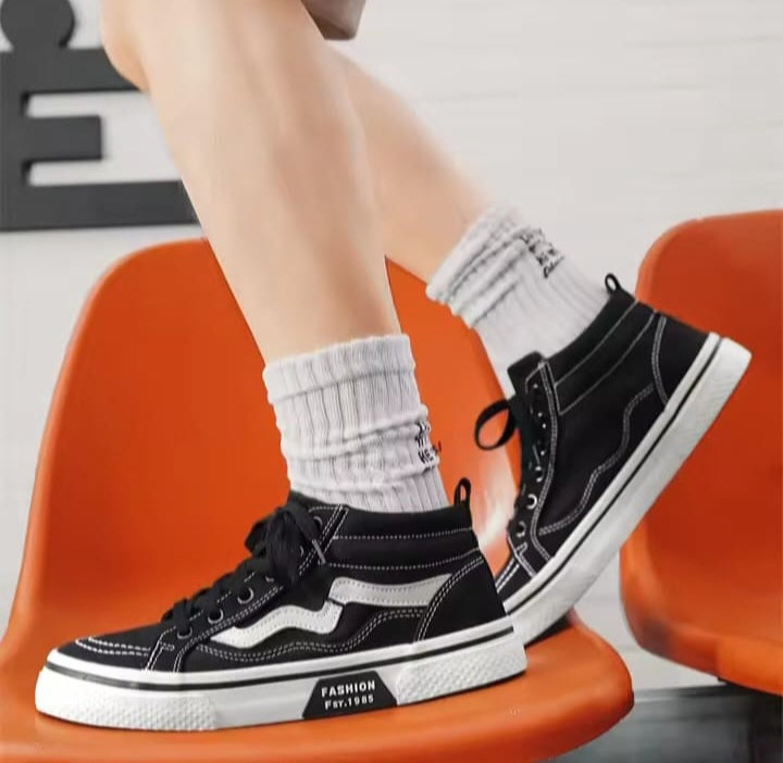 CONVERSE HIGH-TOP